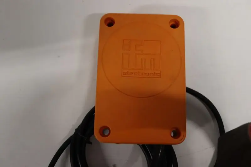 Produktfoto 1 von ifm electronic ID 0014 ID-2050-AB0A induktiver Sensor TOP ZUSTAND