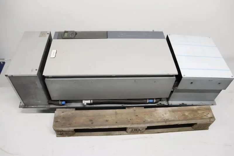 Produktfoto 1 von Indramat REFU ELEKTRONIK RD524F132F LE12301.5 1002372 253A RefuDrive TOP ZUSTAND