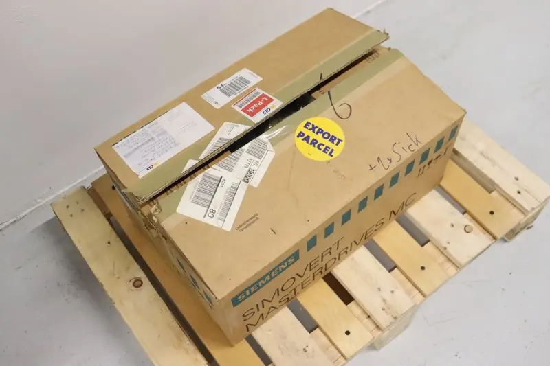 Produktfoto 1 von Siemens Masterdrives MC 6SE7021-0TP50-Z TESTED NEUWERTIG