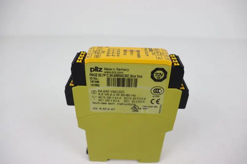 Produktfoto 1 von PILZ PNOZ X2.7P C 24-240VAC/DC 3n/o 1n/c ID: No.: 787306 TESTED TOP ZUSTAND