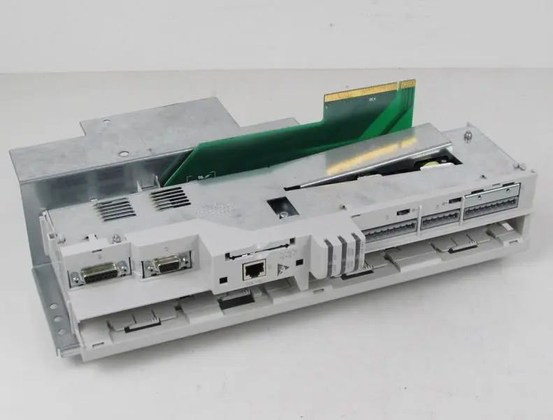 Produktfoto 1 von Lenze Single Drive HighLine LCU Grundgerät ELCAFHI1524 TESTED TOP ZUSTAND