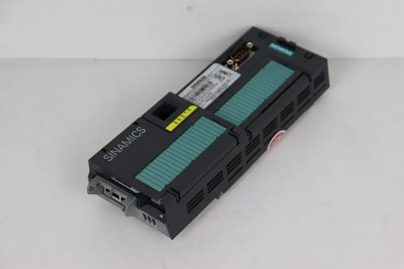 Produktfoto 1 von Siemens Sinamics 6SL3244-0BB13-1FA0 CU240E-2PN-F NEUWERTIG