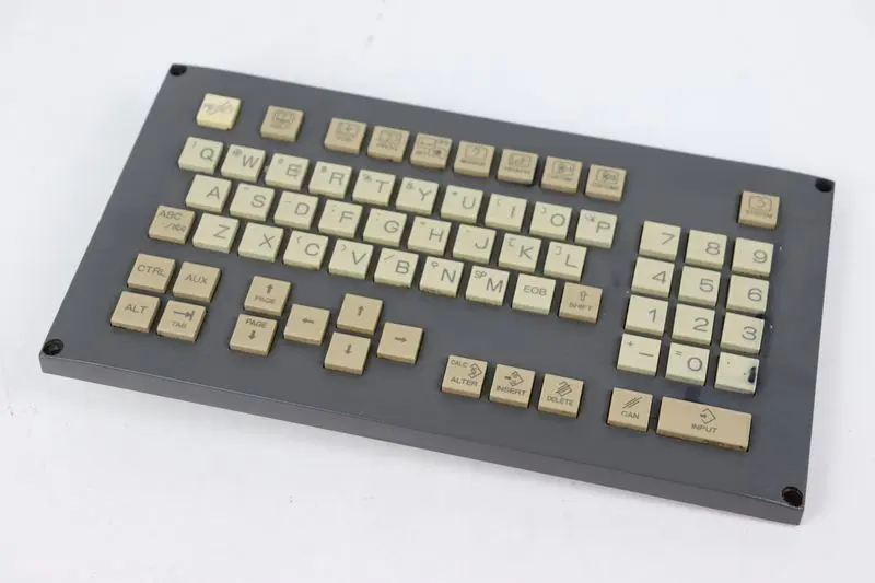 Produktfoto 1 von Fanuc Keyboard MDI Unit A02B-0303-C128 Control Keypad/Tastatur TOP ZUSTAND