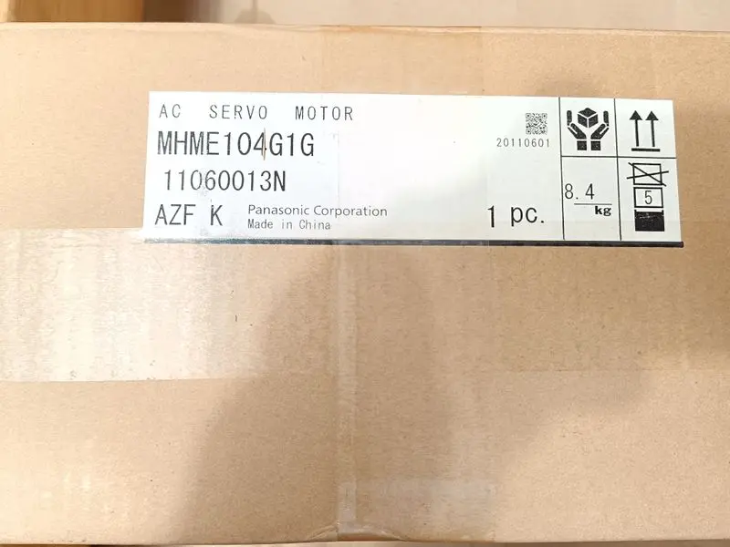 Produktfoto 1 von Panasonic AC SERVO MOTOR MHME104G1G Minas A5 UNUSED & OVP