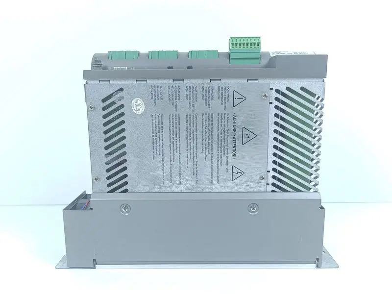 Produktfoto 1 von Elau PacDrive Servo Drive MC-4/11/10/400 13130247 HW: E0P603 SW: 00.16.33 TOP