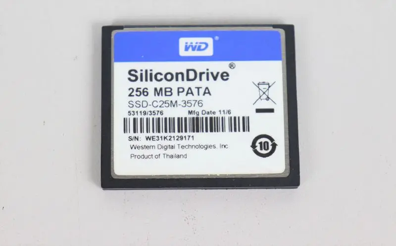 Produktfoto 1 von B&R SiliconDrive 256 MB 5CFCRD.0256-03 Rev.D0 TOP ZUSTAND