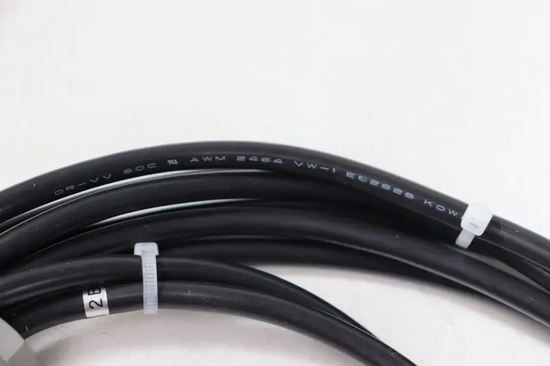 Produktfoto 1 von Fanuc Yaskawa cable KOWA OR-VV-S8 80 C AWM 2464 VW-1 E52828 + Stecker UNUSED