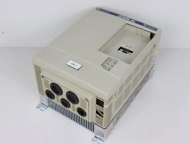 Produktfoto 1 von Telemecanique Altivar ATV66U54N4 TESTED & TOP ZUSTAND