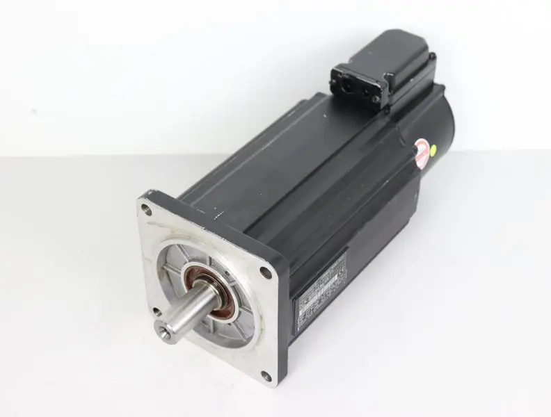 Rexroth Indramat MKD090B-047-KG0-KN max. 4500 Servomotor TESTED & TOP ZUSTAND