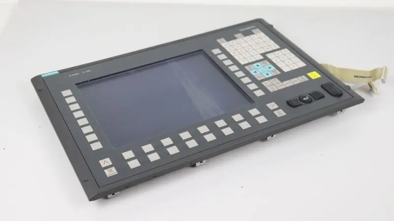 Produktfoto 1 von Siemens Operator Panelfront OP 012 6FC5203-0AF02-0AA0 Ver.L TOP ZUSTAND TESTED