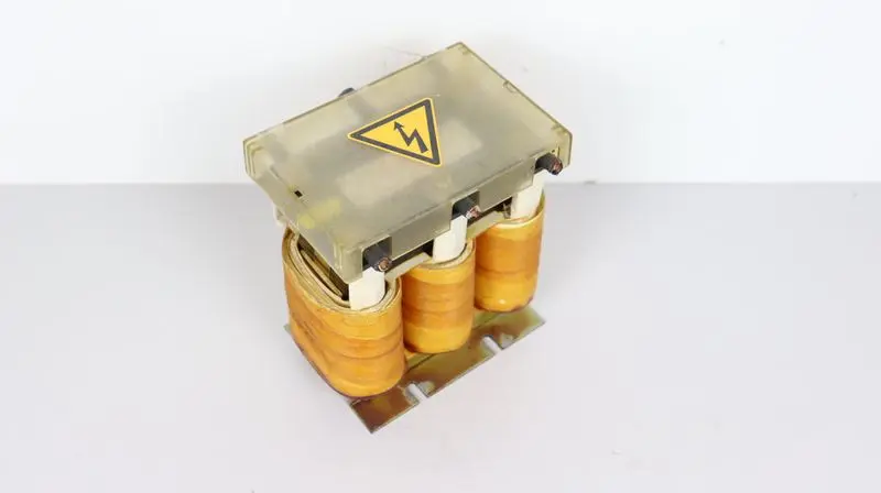 Produktfoto 1 von FANUC A81L-0001-0122-02 REACTOR INDUCT 0.2mH CURRENT 60A PHASE 3