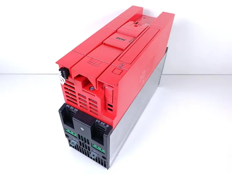 Produktfoto 1 von SEW MC07B0055-5A3-4-00 + MDX60A0054-5A3-4-00 400V 5,5kw TESTED & NEUWERTIG
