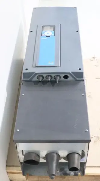 Produktfoto 1 von VACON VaconN0100-3L-0205-4-HVAC+SBF2+IP54+DLDE 400V 110kw TESTED TOP ZUSTAND