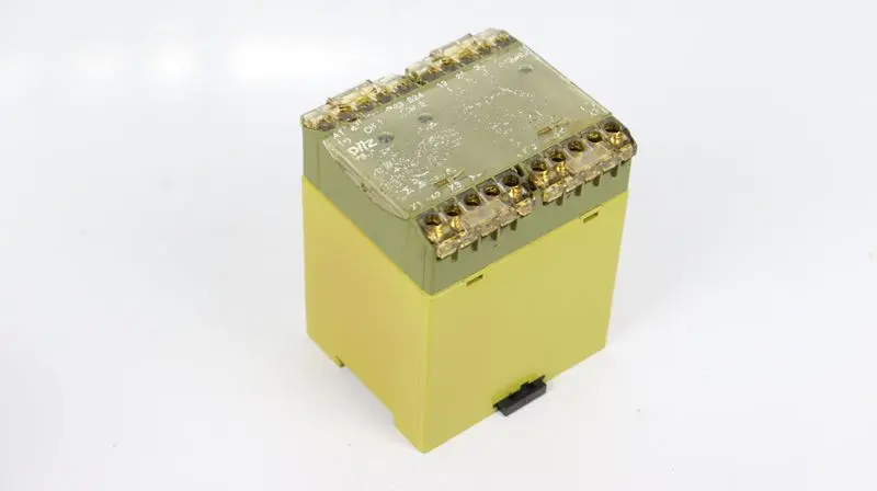 Produktfoto 1 von PILZ PST 3 24 V DC ID NO.: 420280 105125 TESTED TOP ZUSTAND