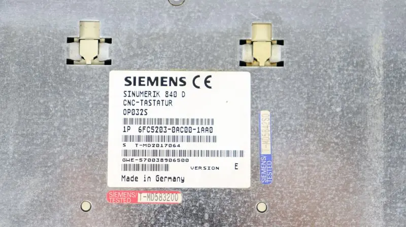 Produktfoto 1 von Siemens Sinumerik 840D 6FC5203-0AC00-1AA0 CNC-Tastatur OP032S Ver. E TOP ZUSTAND