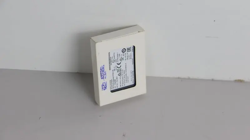 Produktfoto 1 von Allen Bradley 1734-OB8 Ver. C 1734-OB8C Modul Module UNUSED & OVP
