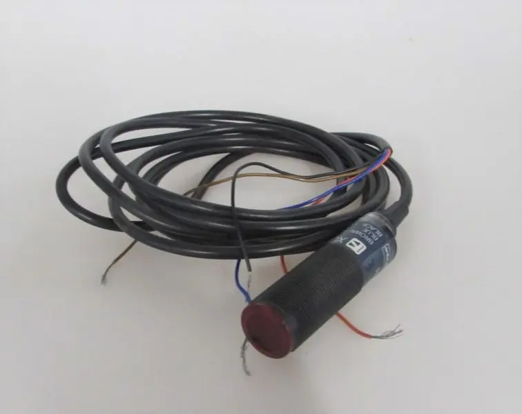 Produktfoto 1 von Telemecanique XUB-H023539 Fotoelektrischer Sensor 24V TOP ZUSTAND