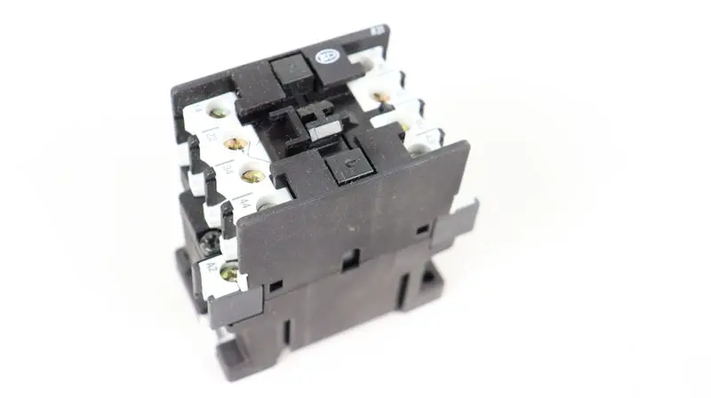 Produktfoto 1 von Moeller DILR31 Hilfsschütze Contactor Relay UNUSED & OVP