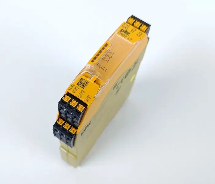 Produktfoto 1 von PILZ PNOZ s7 C 24VDC 4/no 1n/c ID No.: 751107 TESTED & TOP ZUSTAND