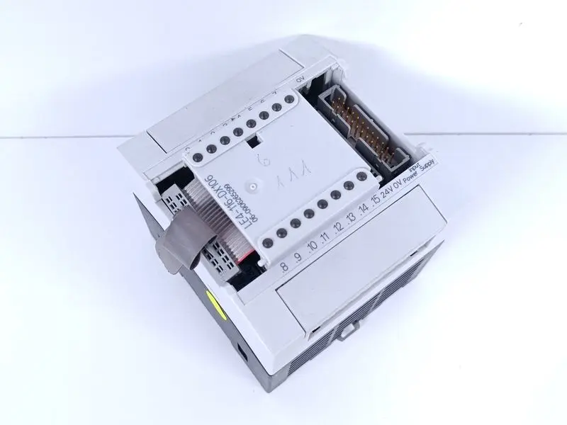 Produktfoto 1 von Moeller LE4-116-DX1 Digital Input Abdeckung fehlt TOP ZUSTAND