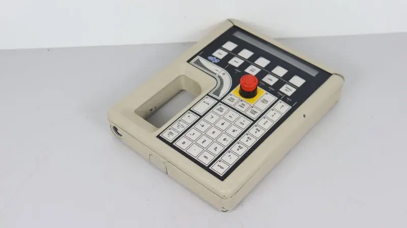 Produktfoto 1 von Adept MCP 4 10332-11506 REV K Panel TOP ZUSTAND