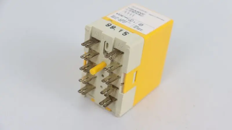 Produktfoto 1 von Kuhnke Relais - Schütz 105A400F 230VAC UNUSED UNBENUTZT