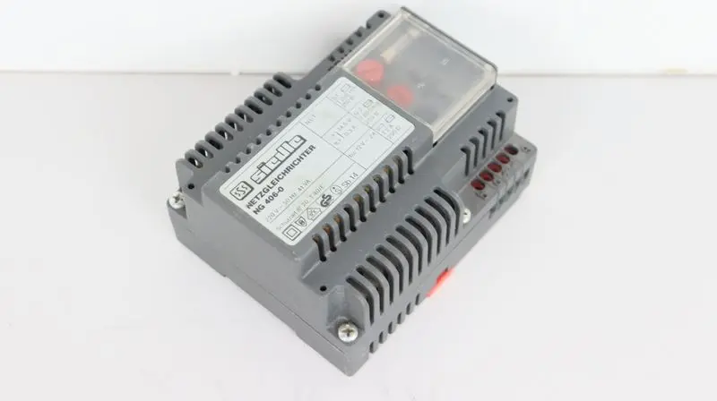 Produktfoto 1 von SIEDLE NETZGLEICHRICHTER NG 406-0 TOP ZUSTAND