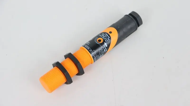 Produktfoto 1 von IFM Electronics Kapazitiver Sensor KG5041 KGE3008-BPKG/NI TOP ZUSTAND