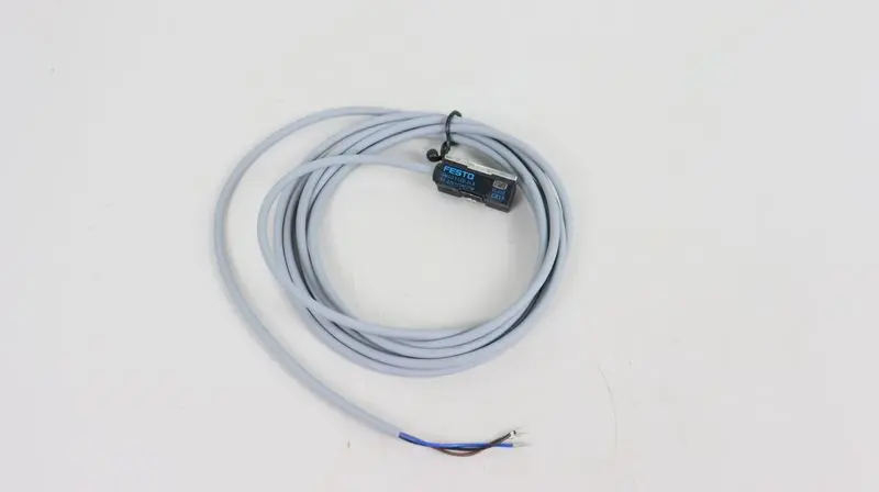 Produktfoto 1 von FESTO SMEO-1-LED-24B 12...27V Reed Schalter 30459 NEUWERTIG