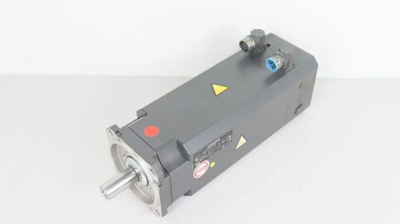 Produktfoto 1 von Siemens Servomotor 1FT6064-1AF71-4EH1 TESTED & NEUWERTIG