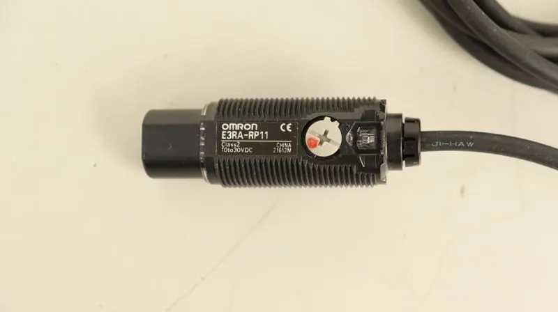 Produktfoto 1 von Omron Optischer Sensor E3RA-RP11 Kabel TOP ZUSTAND
