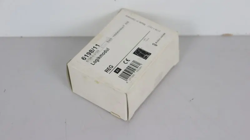 Produktfoto 1 von Busch Jaeger 6198/11 Binäreingang 24V 10mA IP20 UNUSED & OVP