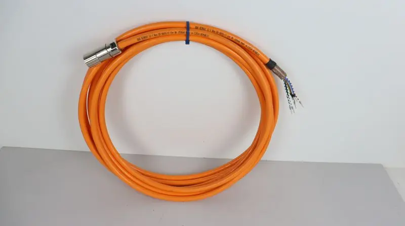 Produktfoto 1 von B&R 8CM007.12-1 Rev.D0 KW05/17 Chr. Nr. 359664 Motor Cable Kabel TOP ZUSTAND