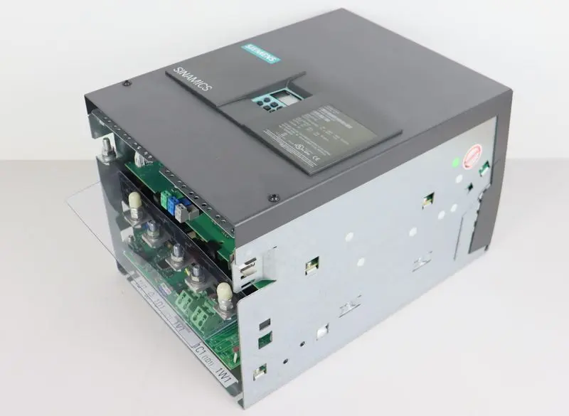 Produktfoto 1 von Siemens Sinamics DCM 6RA8031-6DV62-0AA0 125A Version: A2 TESTED NEUWERTIG