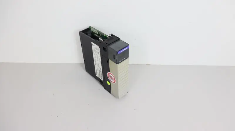 Produktfoto 1 von Allen Bradley Ethernet Communications Bridge CAT 1756-ENBT A TOP ZUSTAND TESTED