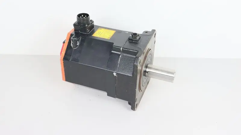 Produktfoto 1 von Fanuc AC Servo Motor A06B-0266-B500 αiS 22/4000HV