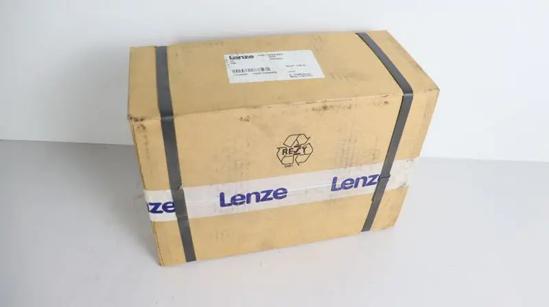 Produktfoto 1 von Lenze PC 2500 Panel-PC EPCZEBVU 2500 UNUSED OVP SEALED