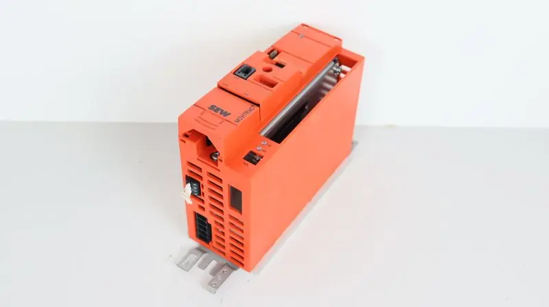 Produktfoto 1 von SEW Eurodrive Safety Drive MC07B0008-5A3-4-S0 FSC11B 400V 0,75kw TESTED TOP