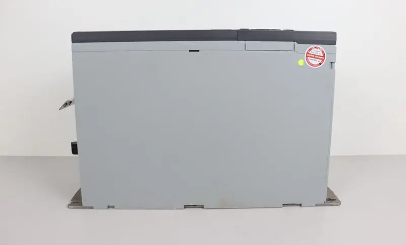 Produktfoto 1 von Danfoss VLT FC-302P11KT5E20H1XGXXXXSXXXXAXBXCXXXXDX 131B9826 400V 11kw TESTED