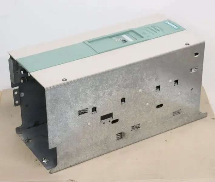 Produktfoto 1 von Siemens Simoreg DC-Converter Umrichter 6RA7081-6DV62-0 - WITHOUT FAN - TESTED