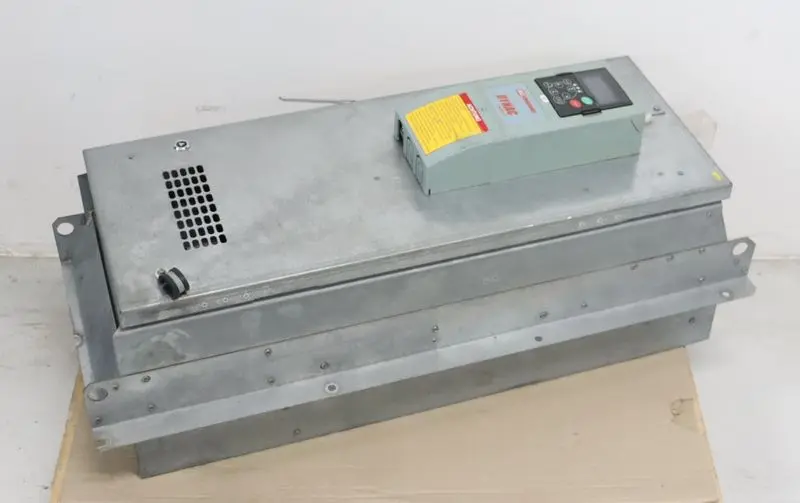 Produktfoto 1 von Konecranes DYNAC Vector II Umrichter Inverter D2V055NF1004 PSU055NF104 + CSU04 110A TESTED