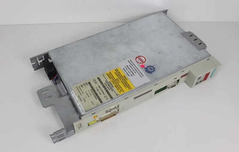 Produktfoto 1 von Siemens Masterdrives MC 6SE7012-0TP50-Z DC/AC DRIVE FW:1.6 TESTED & REFURBISHED