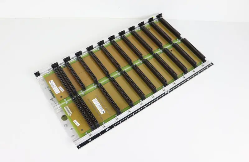 Produktfoto 1 von Pilz PSS BMP 8 Ident No 301005 Basic Mounting Rail FS + Bus 9 Slots TOP ZUSTAND