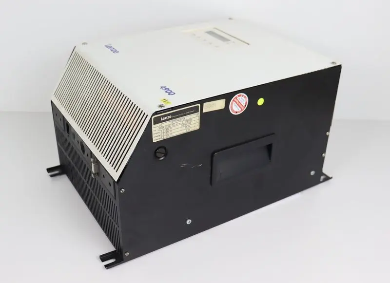 Produktfoto 1 von LENZE 4900 4904_E.1C.22 400V 55A 4904 TESTED TOP ZUSTAND