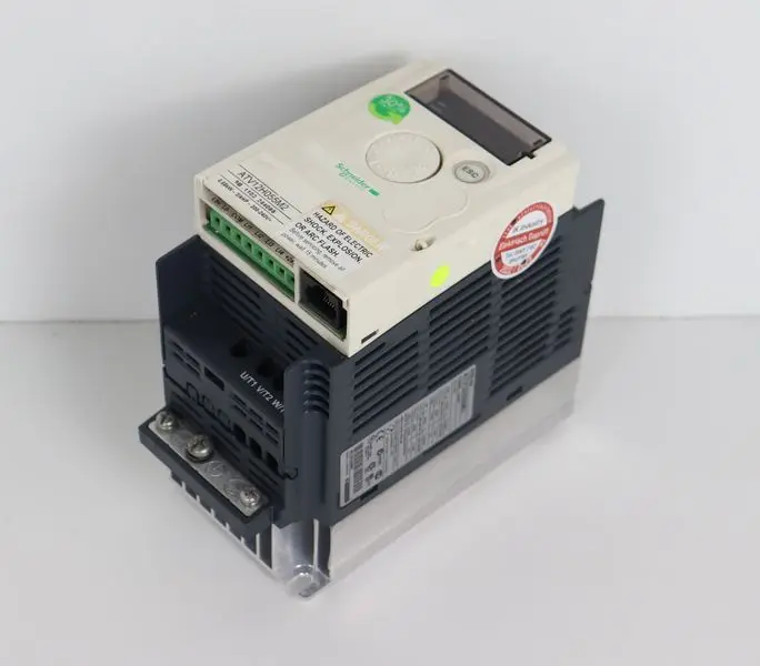Produktfoto 1 von Schneider Electric Altivar ATV12H055M2 0,55kW 230V TESTED & TOP ZUSTAND