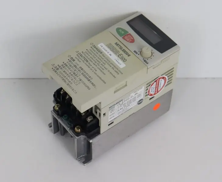 Produktfoto 1 von Mitsubishi FR-E520-0.4K Frequenzumrichter 0,4kW 230V Inverter TESTED