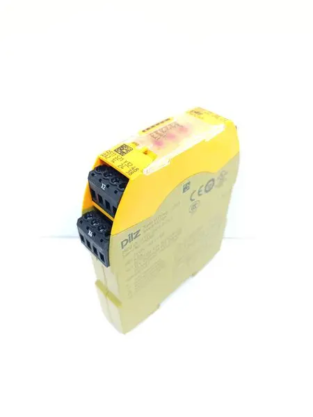 Produktfoto 1 von PILZ PNOZ s5 24 VDC 2n/o 2n/o t Ident:No.: 750105 Vers 1.2 TESTED & TOP ZUSTAND