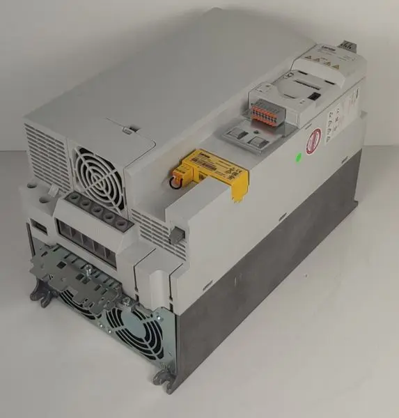 Produktfoto 1 von LENZE Power Unit I5DAE322F10010000S 22kw 400V TESTED & NEUWERTIG