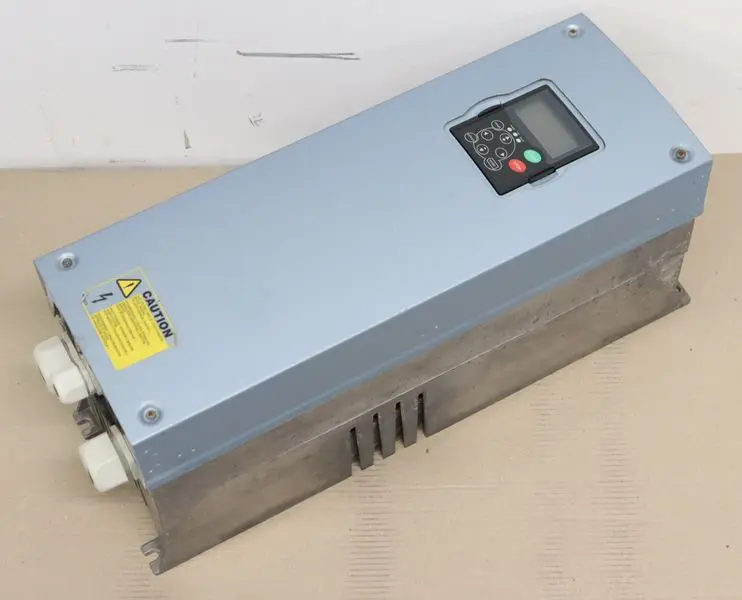 Produktfoto 1 von Vacon NXS00615A2H1SSSA1A3000000 Frequenzumrichter 400V 46/61A TESTED TOP ZUSTAND