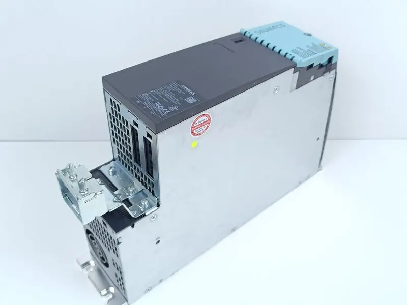 Produktfoto 1 von Siemens 6SL3120-2TE21-8AC0 Double Motor Module FS: D TESTED & TOP ZUSTAND